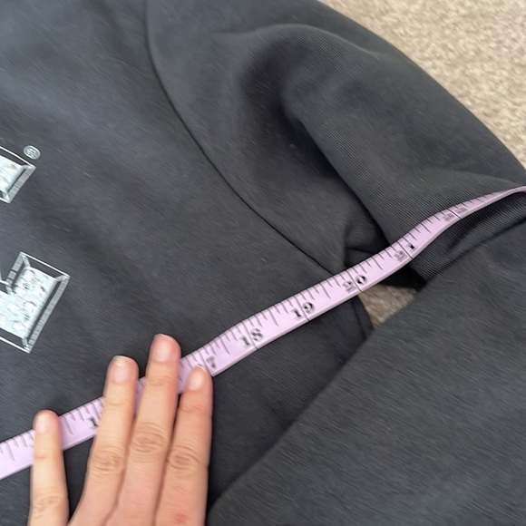 “Vinyl Icons- AC/DC Crew Neck sweatshirt medium” - Picture 3 of 6